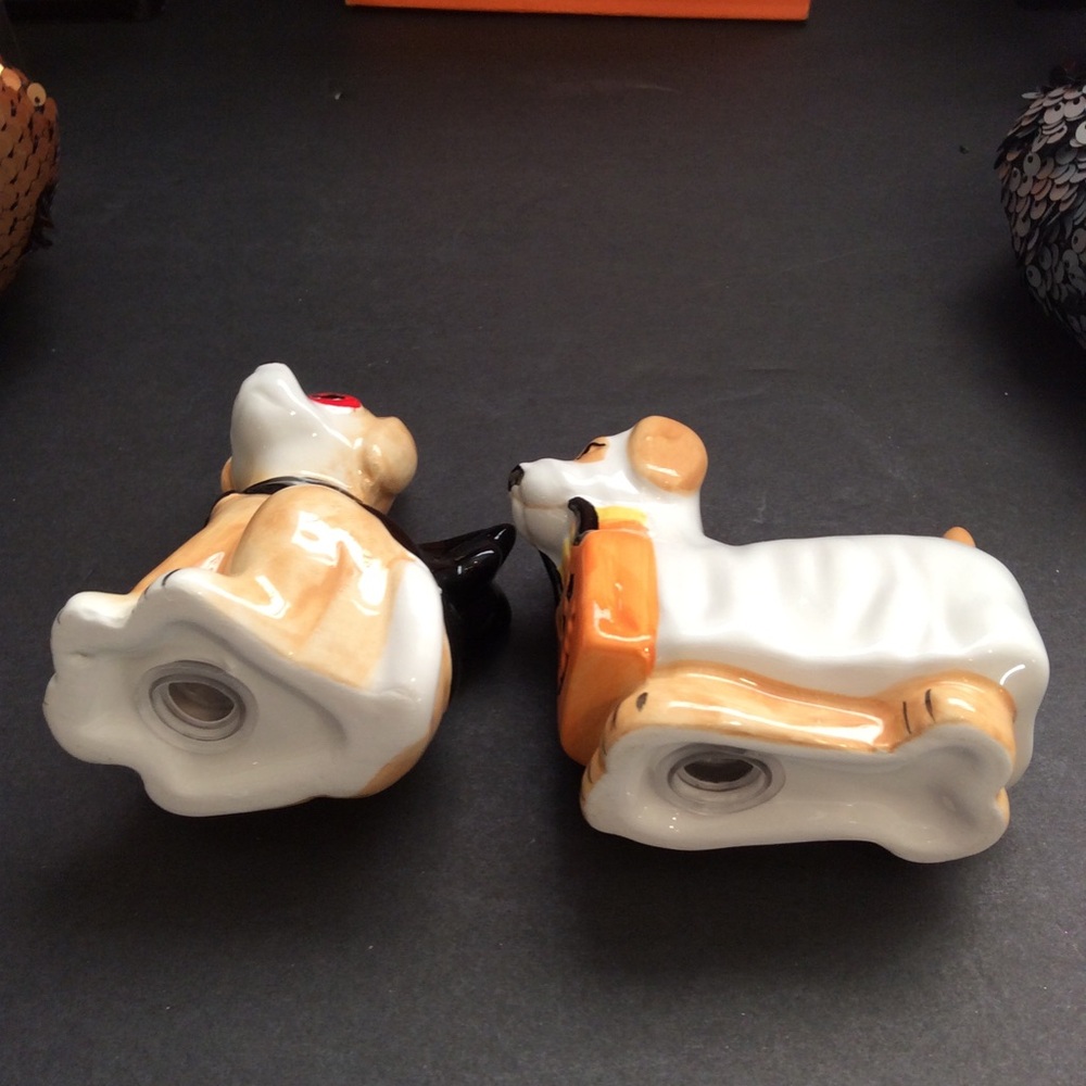 Halloween SALT AND PEPPER SHAKERS Dogs dressed up - Picture 5 of 10
